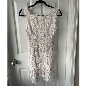 White lace bodycon dress